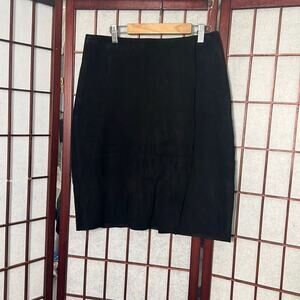 CLUB MONACO COLLECTION BLACK SUEDE MINI SKIRT SIZE‎ S
